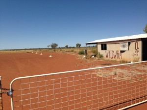 Willowra airport and Qantas Lounge